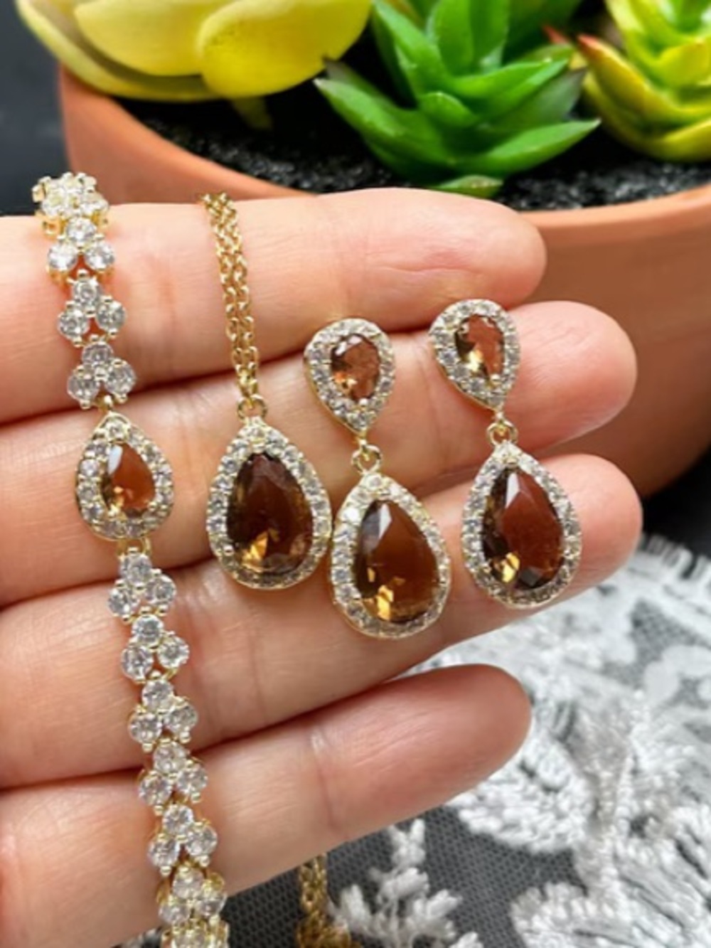 Smokey Brown Teardrop Jewelry Set - Elegant Women’s Necklace & Earrings